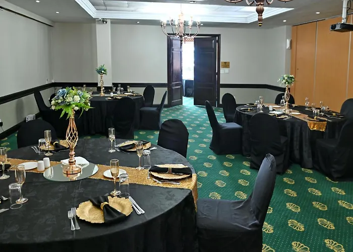 The Balmoral - Halaal